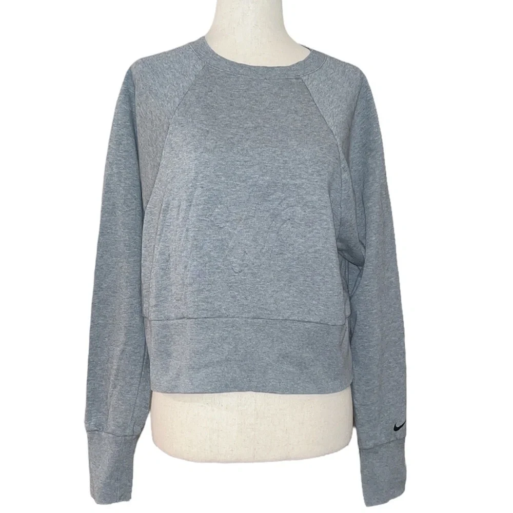 Nike Women’s Gray Sweatshirt